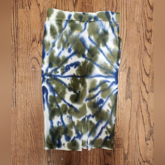 Tie Dye Ribbed Midi Skirt - Picture 3 of 6